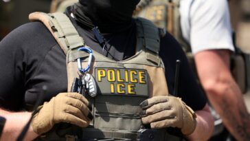 breaking:-ice-shooting-rocks-austin-–-protesters-clash-with-officers,-democrats-condemn-agency-with-few-facts-available
