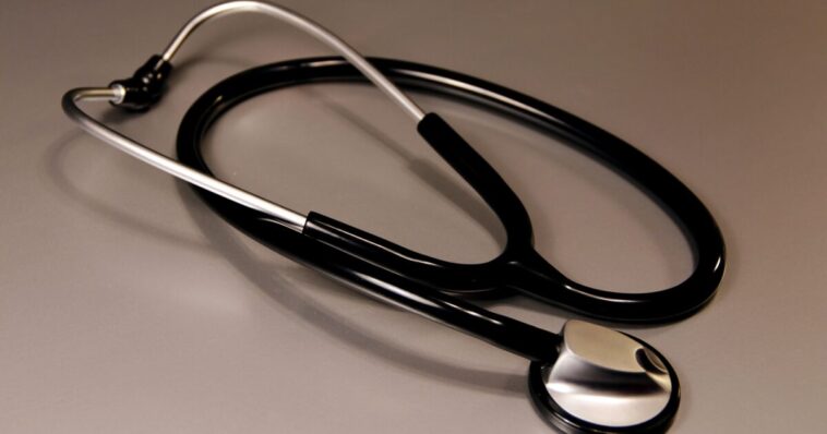 doctor-punished-with-$28,000-fine-for-refusing-to-hurt-teen