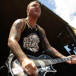 chad-gilbert,-new-found-glory-founding-member-and-lead-guitarist,-dead-at-45