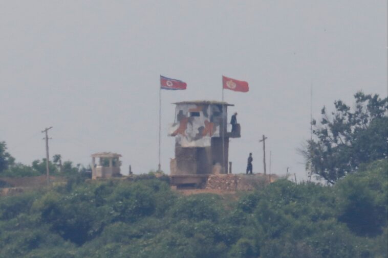 explosion-injures-3-south-korean-military-officers-inside-dmz-bordering-north-korea