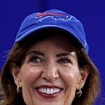 gov.-kathy-hochul-rejects-doj,-will-continue-to-ban-handgun-sales-to-18-20-year-olds