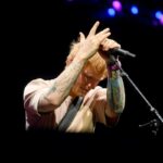 ed-sheeran-bends-the-knee-to-antisemitic-mob