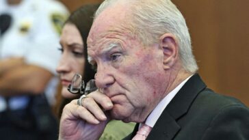lindsay-clancy’s-defense-makes-a-new-move-against-the-holdout-juror
