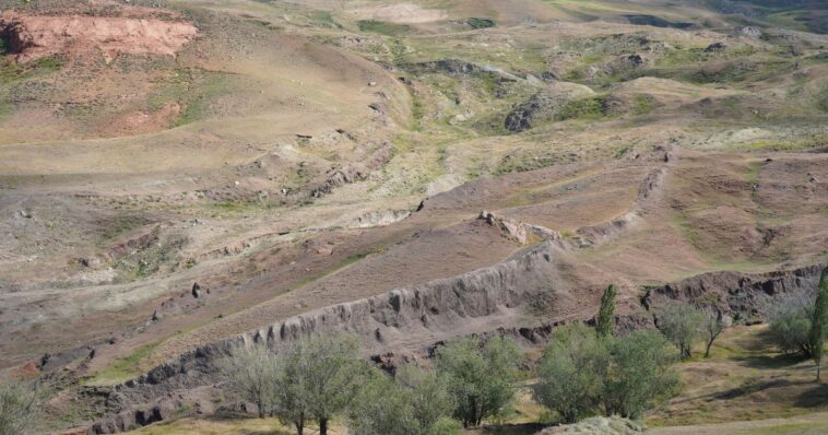 archaeologists-begin-core-drilling-in-unprecedented-study-at-alleged-site-of-noah’s-ark