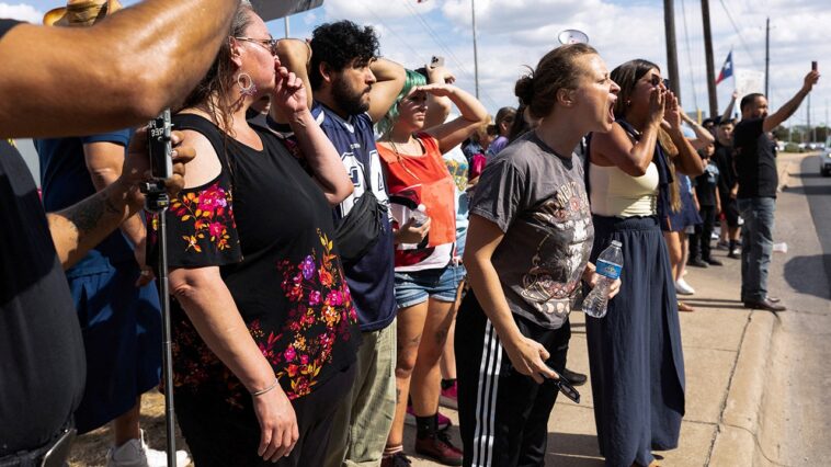 socialist,-communist-groups-coordinate,-promote-‘spontaneous’-anti-ice-protests-in-austin