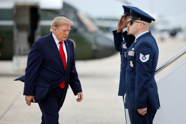 most-dems-say-they’d-be-fine-with-military-coup-to-get-rid-of-trump,-stunning-survey-shows