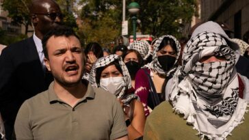 leftists,-terrorist-sympathizer-hijack-holiest-jewish-day-to-bash-israel