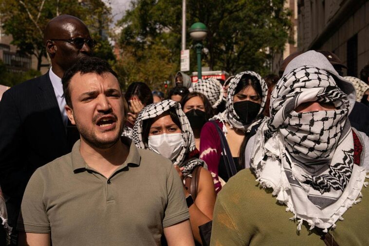 leftists,-terrorist-sympathizer-hijack-holiest-jewish-day-to-bash-israel