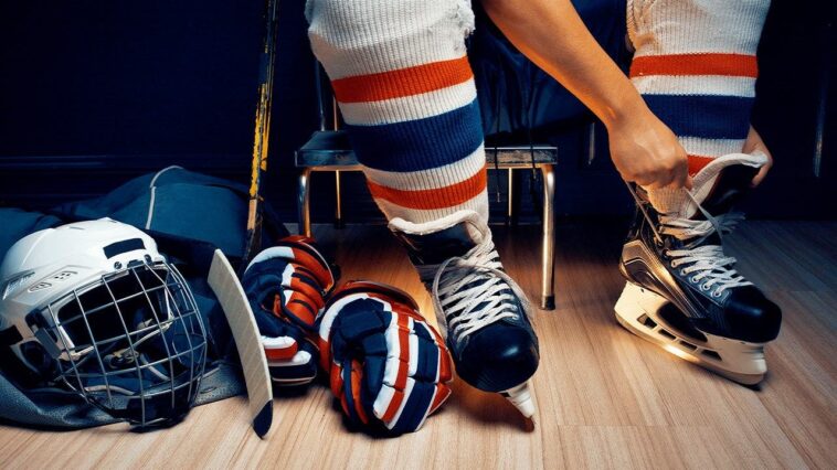 massachusetts-youth-hockey-player-suspended-after-vicious-slashing-incident-goes-viral