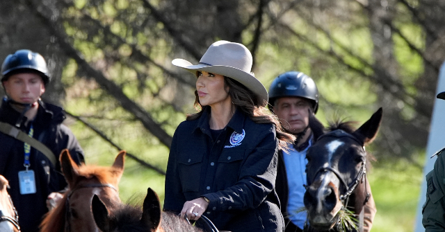 former-dhs-head-kristi-noem-posts-photo-of-massive-elk-she-took-on-wyoming-hunting-trip