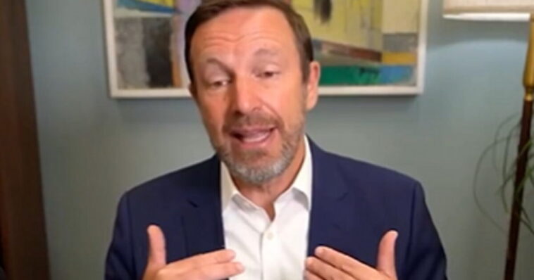 senator-chris-murphy-thinks-government-regulation-of-the-internet-would-prevent-the-public-from-electing-another-donald-trump-(video)