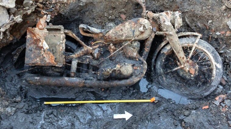mystery-surrounds-german-soldiers-found-near-mud-covered-wwii-motorcycle-in-danube