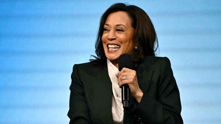 kamala-harris’-detroit-speech-sets-internet-ablaze-as-critics-zero-in-on-noticeable-change:-‘it’s-so-bad’