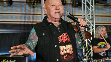 rock-star-angry-anderson-dead-at-79-after-heart-attack-during-farewell-tour