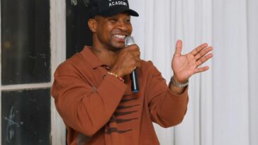 jonathan-majors-stands-behind-his-‘run-hide-fight:-infidels’-role