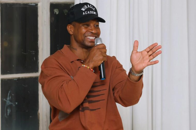 jonathan-majors-stands-behind-his-‘run-hide-fight:-infidels’-role