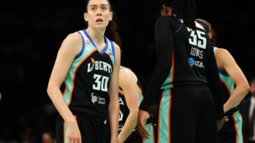 breanna-stewart-out-for-liberty-regular-season-finale-as-huge-playoff-question-emerges