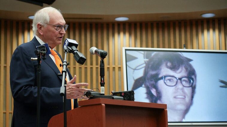 tylenol-murders-mystery-deepens-after-sheriff’s-office-solves-decades-old-‘unknown-wanderer’-cold-case