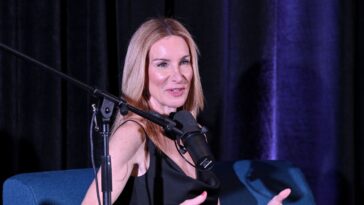 one-of-the-left’s-favorite-podcasters-calls-christian-conservatives-a-‘cancer’-to-america