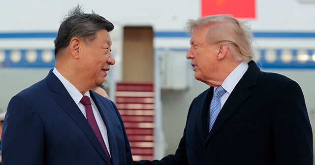 trump-personally-greets-xi-jinping-on-tarmac-as-state-visit-begins