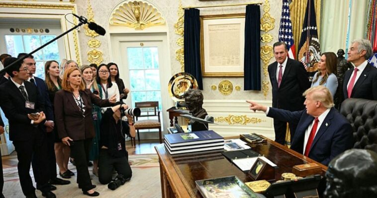breaking:-trump-appointed-judge-orders-white-house-to-restore-cnn,-ms-now,-politico-access