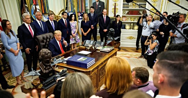 judge-orders-trump-to-‘immediately’-restore-privileged-white-house-access-to-cnn,-ms-now-and-politico