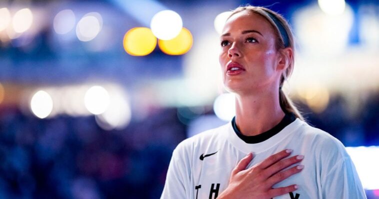 sophie-cunningham-sends-message-to-trans-mob-and-her-critics,-telling-them-to-‘kick-rocks’-with-pre-game-sweatshirt