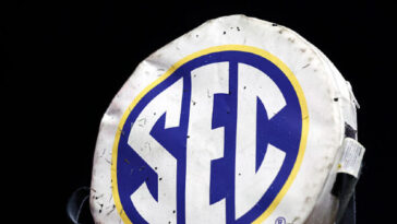 cfp-selection-committee-to-consider-new-rule-that-benefits-one-conference-above-all