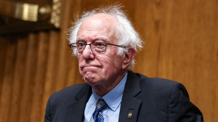 trump-fda-pick-repeatedly-sidesteps-sanders’-universal-healthcare-demands-in-heated-clash