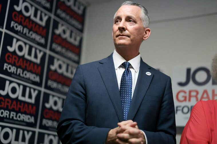 florida’s-‘moderate’-democrat-rolls-out-welcome-mat-for-kamala