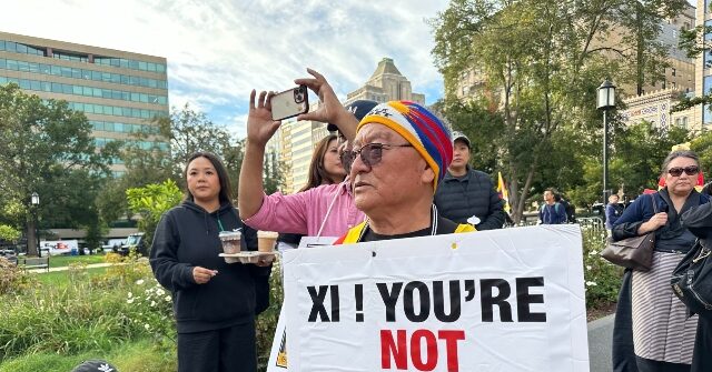 watch-live:-demonstrators-gather-in-dc.-to-protest-china’s-xi-jinping-visit