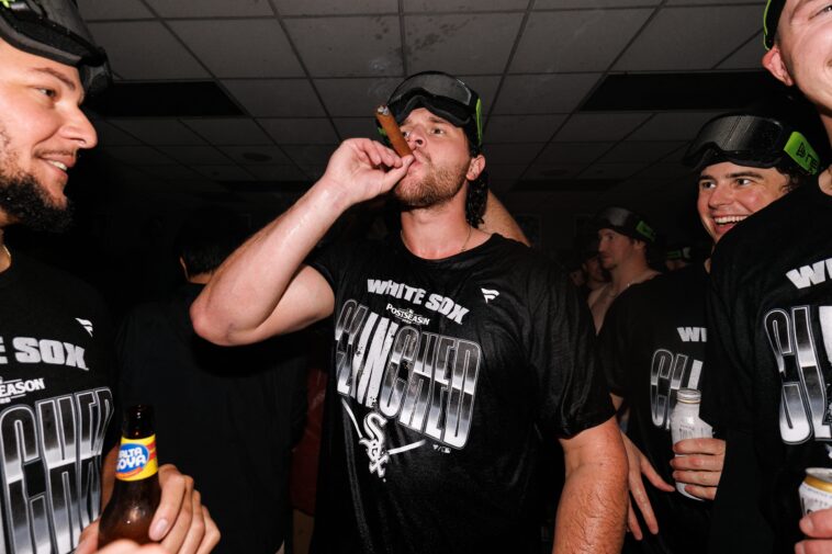 white-sox-complete-amazing-turnaround-with-historic-playoff-clincher
