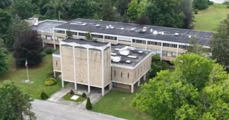 long-island-town-approves-creation-of-controversial-muslim-school-for-boys-–-with-one-catch