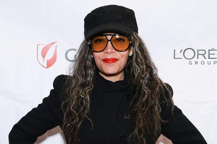 sunny-hostin-spins-tall-tales-to-be-the-center-of-attention