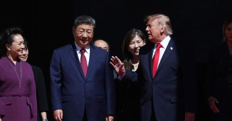 trump-gets-china’s-xi-jinping-to-belly-laugh-while-showing-him-biden-white-house-‘autopen’-photo