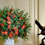 trump-presents-chinese-president-xi-jinping-with-custom-made-bald-eagle-statue
