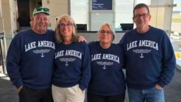 ceo-out-of-a-job-over-‘lake-america’-sweatshirts-that-never-existed
