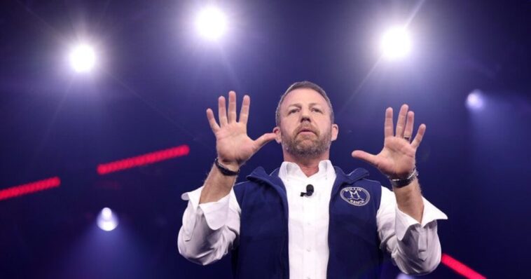dhs-chief-markwayne-mullin-under-fire-after-declaring-ice-is-not-arresting-illegal-aliens-at-kansas-worksites-following-reported-pressure-from-powerful-agriculture-lobby