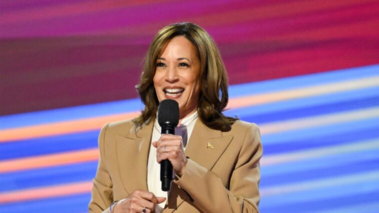 kamala-harris-uses-flower-analogy-to-explain-social-media-algorithms-while-discussing-ai,-midterms