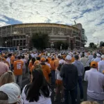 quick-hits:-vols’-rude-chant-for-nick-saban,-josh-heupel’s-$100k-throw,-a-$1.5m-kick