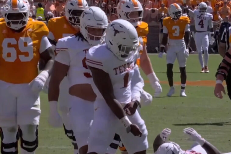 texas-defensive-star-flagged-for-pretending-to-urinate-on-field-after-sack-in-‘idiotic-move’