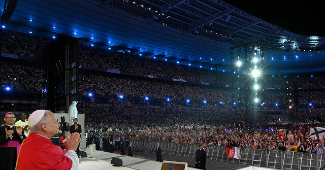 pope-leo-visits-with-thousands-of-catholics-in-france