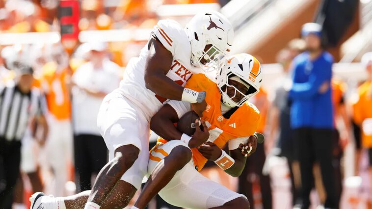 no.-1-texas-escapes-tennessee-with-thrilling-sec-victory-as-president-trump-watches-on-from-neyland-stadium