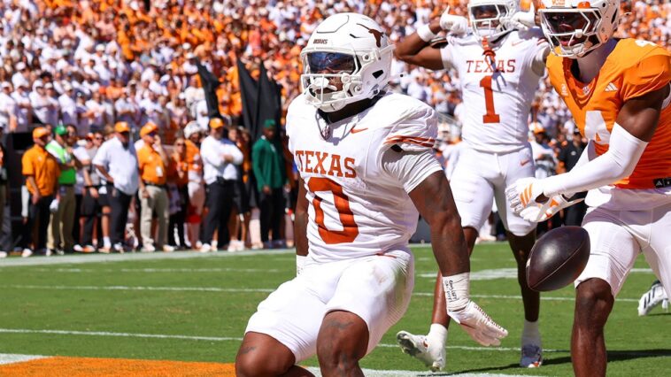 texas-dropped-some-celebrations-against-tennessee-that-were-about-as-unhinged-as-they-come