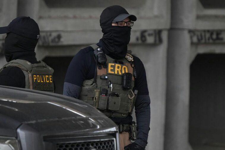 exclusive:-ice-officers-say-they-were-told-to-stop-arresting-non-criminals