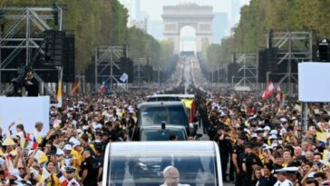 pope-leo-holds-mass-with-800,000-people-in-paris-at-site-of-french-revolution-guillotine-terror-beheadings