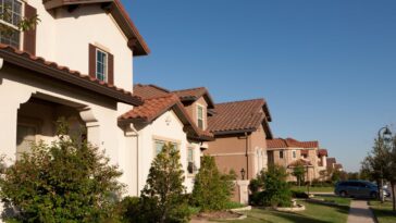 ‘hold-them-accountable’:-woman-doesn’t-back-down,-wins-three-year-war-against-hoa