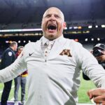 minnesota-coach-pj-fleck-wipes-player’s-blood-all-over-his-face-after-gophers-win-over-washington