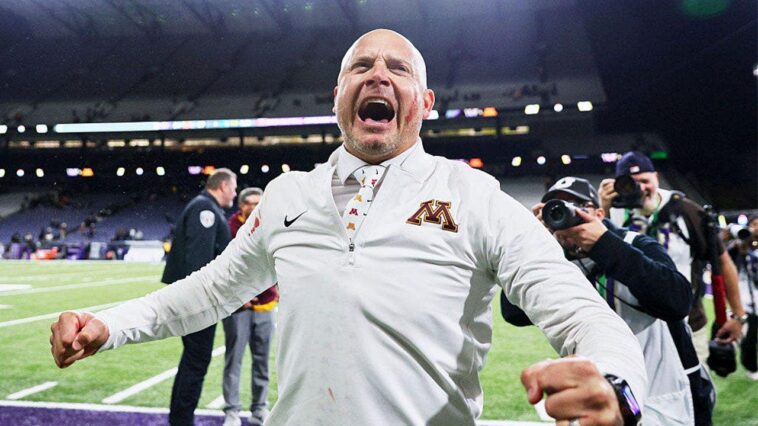 minnesota-coach-pj-fleck-wipes-player’s-blood-all-over-his-face-after-gophers-win-over-washington