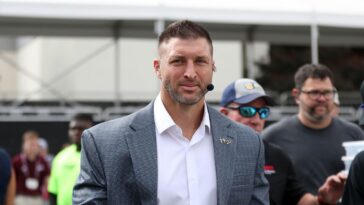 tim-tebow-announces-he’s-‘pausing’-relationship-with-christian-group-targeted-by-liberal-reporter
